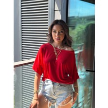 Deridün Yıldız Shoes Kadın Tek Omuzu Açık Kısa Kollu Salaş Viskon Bluz