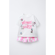 Kız Çocuk Minnie Mouse Daisy Duck Baskılı T-Shirt ve Çizgili Fırfırlı Şort Takım