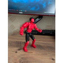 Dummy Red Hulk 3D Baskı Hareketli Figür – 16 cm Koleksiyonluk Oyuncak