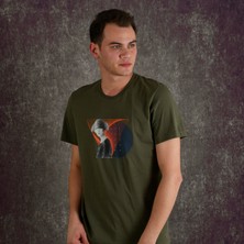 Staring Woman Erkek Baskılı T-Shirt