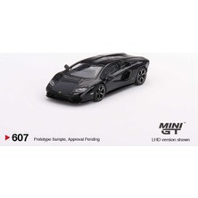 Mini Gt 1/64 Lamborghini Countach Lpı 800-4 Nero Maia