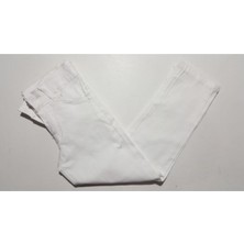 Dıgıl Kids Beyaz Keten Pantolon Erkek Çocuklar İçin Günlük Stil ve Rahatlık Sunar