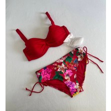 Kadın Kırmızı Taş Işlemeli Çiçek Desenli Bikini Takım HZL25S-LC3368