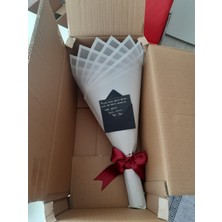 Buket Dünyası 30 Lu LED Işıklı Kenar Süslemeli Solmayan Gül Buketi Bordo Gül Dışı Beyaz