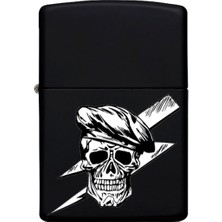 Asker Kurukafa Desenli Kişiye Özel Isimli Zippo Çakmak Benzinli Siyah Metal  Çakmak