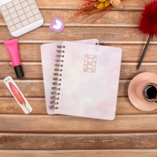 16,5X20 cm Pembe Sert Kapak Noktalı Tarihsiz Spiralli Defter
