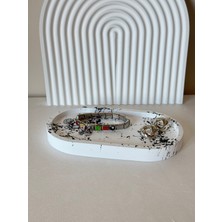 El Yapımı Siyah Beyaz Sıçratma Desenli Oval Takı & Sunum Tabağı