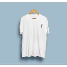 Oversize Kuş Tüyü Cep Logolu Tasarım Unisex T-Shirt