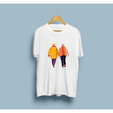 Oversize Yaşlı Yürüyen Çift / Sonsuz Aşk Tasarım Unisex T-Shirt