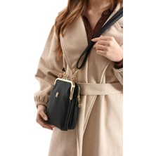 Pisa Burslu Kadın Çapraz Çanta – Gold Klipsli, Şık ve Fonksiyonel Omuz Çantası BP-4860O