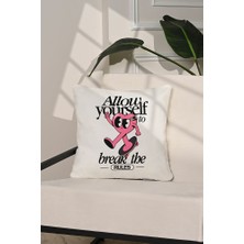 Break The Rules Kaykaylı Kalpli Illüstrasyon Kırlent Kılıfı – 43X43CM