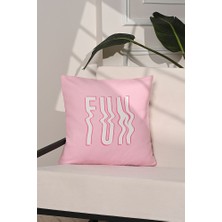 Wavy Fun Dalga Yazı Efektli Pembe Kırlent Kılıfı – 43X43CM