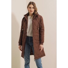 Arben Boutique 5138 Kapitone Uzun Şişme Mont - Kahverengi