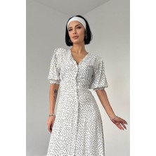 Arben Boutique Beyaz Arka ve Bel Ucu Gipeli Elbise