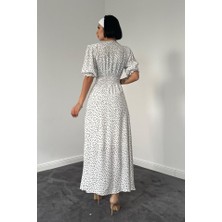 Arben Boutique Beyaz Arka ve Bel Ucu Gipeli Elbise