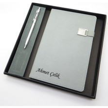 Signator® Codex | N125 Kişiye Özel Defterli Set - Isme Özel Gümüş Kalem + Isme Özel Gri Defter | Isme Özel Kutusunda Hediyelik Set