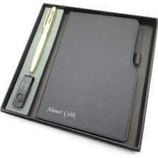 Signator® Codex | N355 Kişiye Özel Defterli Set - Isme Özel Gold Kalem + Isme Özel Siyah Defter + Isme Özel 32 GB USB Bellek | Isme Özel Kutusunda Hediyelik Set