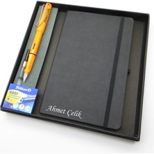 Signator® Codex | N309 Kişiye Özel Defterli Set - Isme Özel Turuncu Dolma Kalem + Isme Özel Siyah Defter + Yedek Kartuş| Isme Özel Kutusunda Hediyelik Set