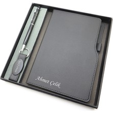 Signator® Codex | N172 Kişiye Özel Defterli Set - Isme Özel Siyah Kalem + Isme Özel Siyah Defter + Isme Özel Siyah Anahtarlık | Isme Özel Kutusunda Hediyelik Set