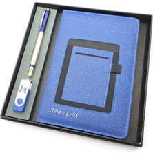 Signator® Codex | N349 Kişiye Özel Defterli Set - Isme Özel Mavi/gold Kalem + Isme Özel Mavi Defter + Isme Özel 32 GB USB Bellek | Isme Özel Kutusunda Hediyelik Set