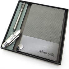 Signator® Codex | N150 Kişiye Özel Defterli Set - Isme Özel Gri Kalem + Isme Özel Gri Defter + Isme Özel Çakı | Isme Özel Kutusunda Hediyelik Set