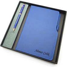 Signator® Codex | N156 Kişiye Özel Defterli Set - Isme Özel Mavi Kalem + Isme Özel Mavi Defter | Isme Özel Kutusunda Hediyelik Set