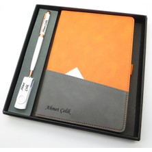 Signator® Codex | N199 Kişiye Özel Defterli Set - Isme Özel Beyaz Kalem + Isme Özel Turuncu Defter + Isme Özel 32 GB USB Bellek | Isme Özel Kutusunda Hediyelik Set