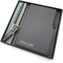 Signator® Codex | N174 Kişiye Özel Defterli Set - Isme Özel Siyah Kalem + Isme Özel Siyah Defter + Isme Özel Siyah Çakı | Isme Özel Kutusunda Hediyelik Set