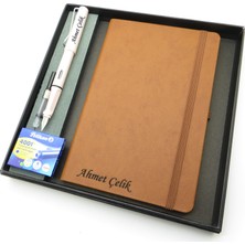 Signator® Codex | N313 Kişiye Özel Defterli Set - Isme Özel Beyaz Dolma Kalem + Isme Özel Kahverengi Defter + Yedek Kartuş| Isme Özel Kutusunda Hediyelik Set