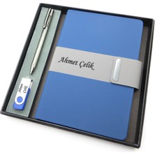 Signator® Codex | N222 Kişiye Özel Defterli Set - Isme Özel Gri Kalem + Isme Özel Mavi Defter + Isme Özel 32 GB USB Bellek| Isme Özel Kutusunda Hediyelik Set