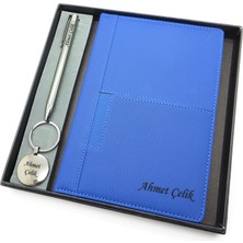 Signator® Codex | N273 Kişiye Özel Defterli Set - Isme Özel Gümüş Kalem + Isme Özel Mavi Defter + Isme Özel Anahtarlık| Isme Özel Kutusunda Hediyelik Set