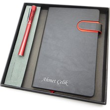 Signator® Codex | N287 Kişiye Özel Defterli Set - Isme Özel Kırmızı Kalem + Isme Özel Siyah Defter | Isme Özel Kutusunda Hediyelik Set