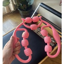 Newaa Butik Pembe ve Mor Renk Halka Şeklindeki Bacak Kelepçe Masajı Plastik Bacak Rulo Rulo Bar Yoga Dört Tekerlekli Masaj Halka