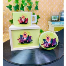 Giftmoda Yoga Girl Tasarımlı Kokulu Teneke Mum Ve Kutulu Kupa Hediye Seti
