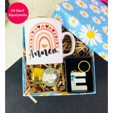 Giftmoda Çiçekli Epoksi Anahtarlık Ve Gökkuşağı Anne Tasarımlı Kupa Set