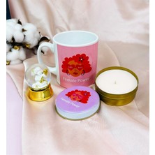 Giftmoda Kadın Gücü Tasarımlı kupa Mum Ve Altınyaldızlı Kar Küresi Hediye Seti