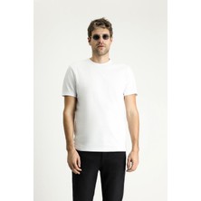 Bisiklet Yaka Slim Fit Dar Kesim Süprem Pamuk Tişört