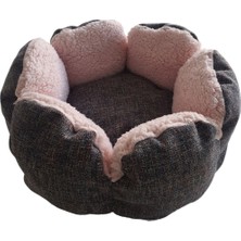 UltraNova Pembe yumuşak kedi ve köpek yatak, rahat ve şık uyku alanı sunar.