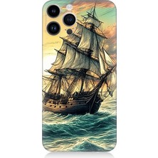 Apple iPhone 14 Pro Max Uyumlu Dalgalarla Yelkenli Macera  Desenli Silikon Kılıf