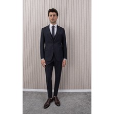 Erkek Yünlü Slim Fit Sivri Yaka Yelekli Takım Elbise