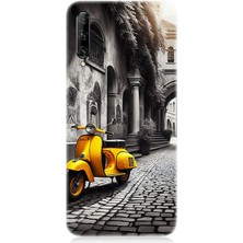 Huawei P Smart Pro Uyumlu Taş Sokakta Sarı Vespa  Desenli Silikon Kılıf