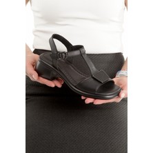 Tenus Siyah Hakiki Deri Tokalı Sandalet Kalın Topuklu Kadın Ayakkabı