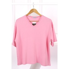 Pembe V Yaka Kısa Kol T-Shirt