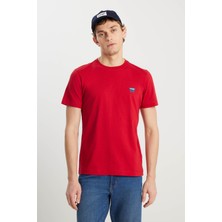 Wrangler Regular Fit Small Logo Kırmızı Erkek T-Shirt MW70MD33UU