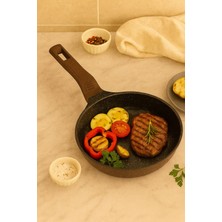 Premium Granit Döküm Tava - Yapışmaz Parlak Yüzey, Ergonomik Saplı, 28 cm