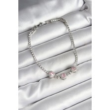 Pirinç Sıralı Pembe Kalp Figürlü Zirkon Taşlı Gümüş Renk Kadın Bileklik