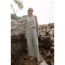 Kadın Müslin Bluz & Pantolon Takımı – Oval Yaka, %100 Pamuk 2 Kat Müslin Kumaş – Hafif, Nefes Alabilen ve Konforlu Yapısıyla Plaj, Tekne ve Günlük Kullanım Için Mükemmel Yaz Seti