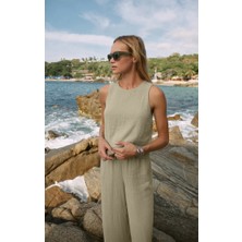 Kadın Müslin Bluz & Pantolon Takımı – Oval Yaka, %100 Pamuk 2 Kat Müslin Kumaş – Hafif, Nefes Alabilen ve Konforlu Yapısıyla Plaj, Tekne ve Günlük Kullanım Için Mükemmel Yaz Seti