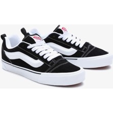 Vans Kadın Günlük Ayakkabı Knu Skool Beyaz - Siyah Nefes Alan Düz Burun Tasarımıyla