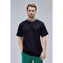 Sanders Siyah Bisiklet Yaka Boynu Lastikli Oversize Erkek Tshirt